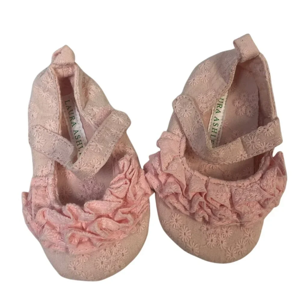Laura Ashley Baby Girl 6 Mos Eyelet Lacy Pink Mary Jane Fabric Shoes